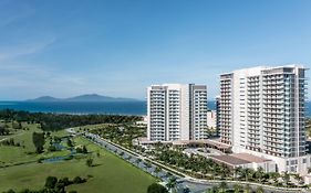 Khách sạn New World Hoiana Việt Nam